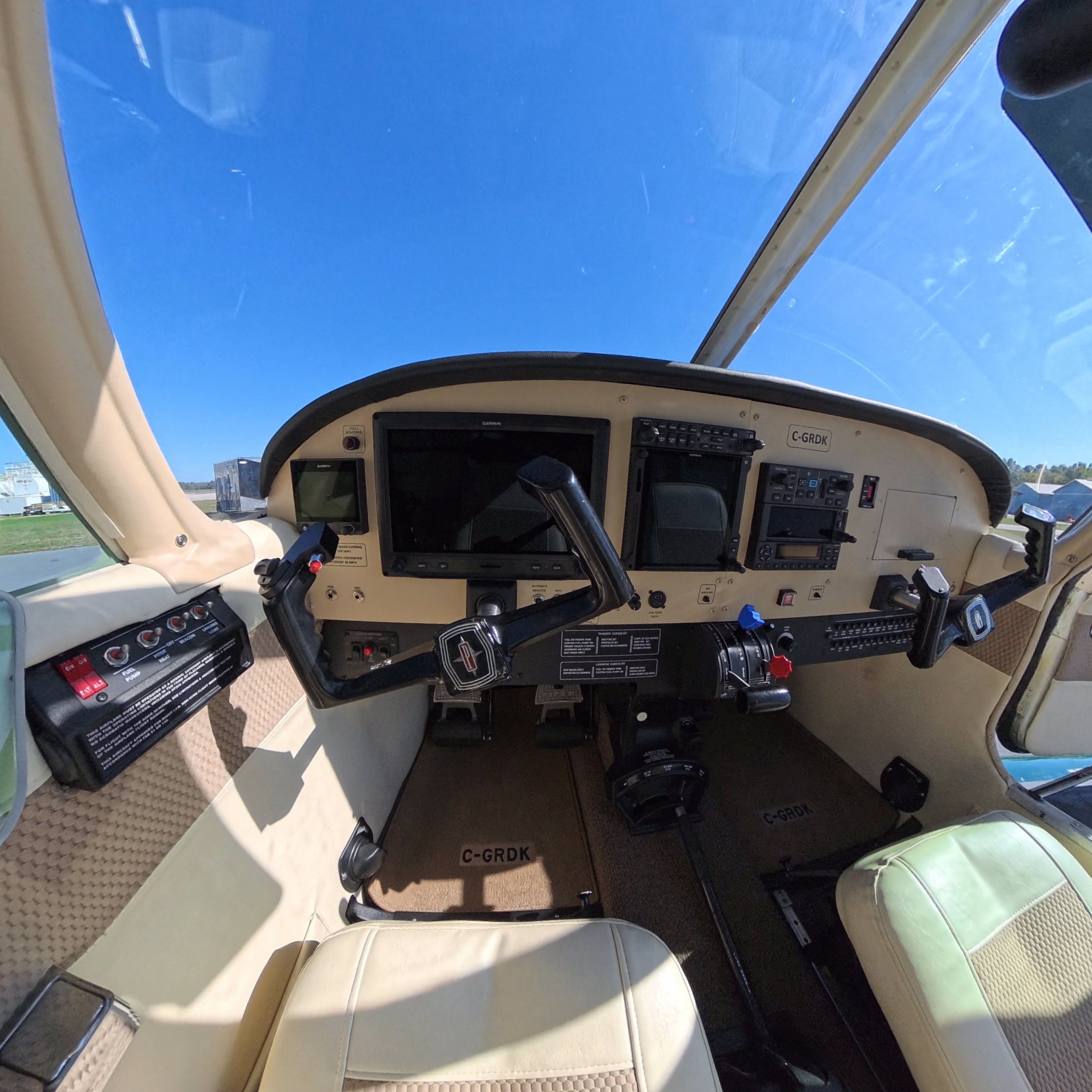 Piper Cherokee Six Avionics Panel